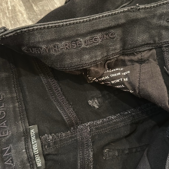 American Eagle Curvy High-Rise Black Denim Long Jean Shorts Size 0 - Picture 4 of 5